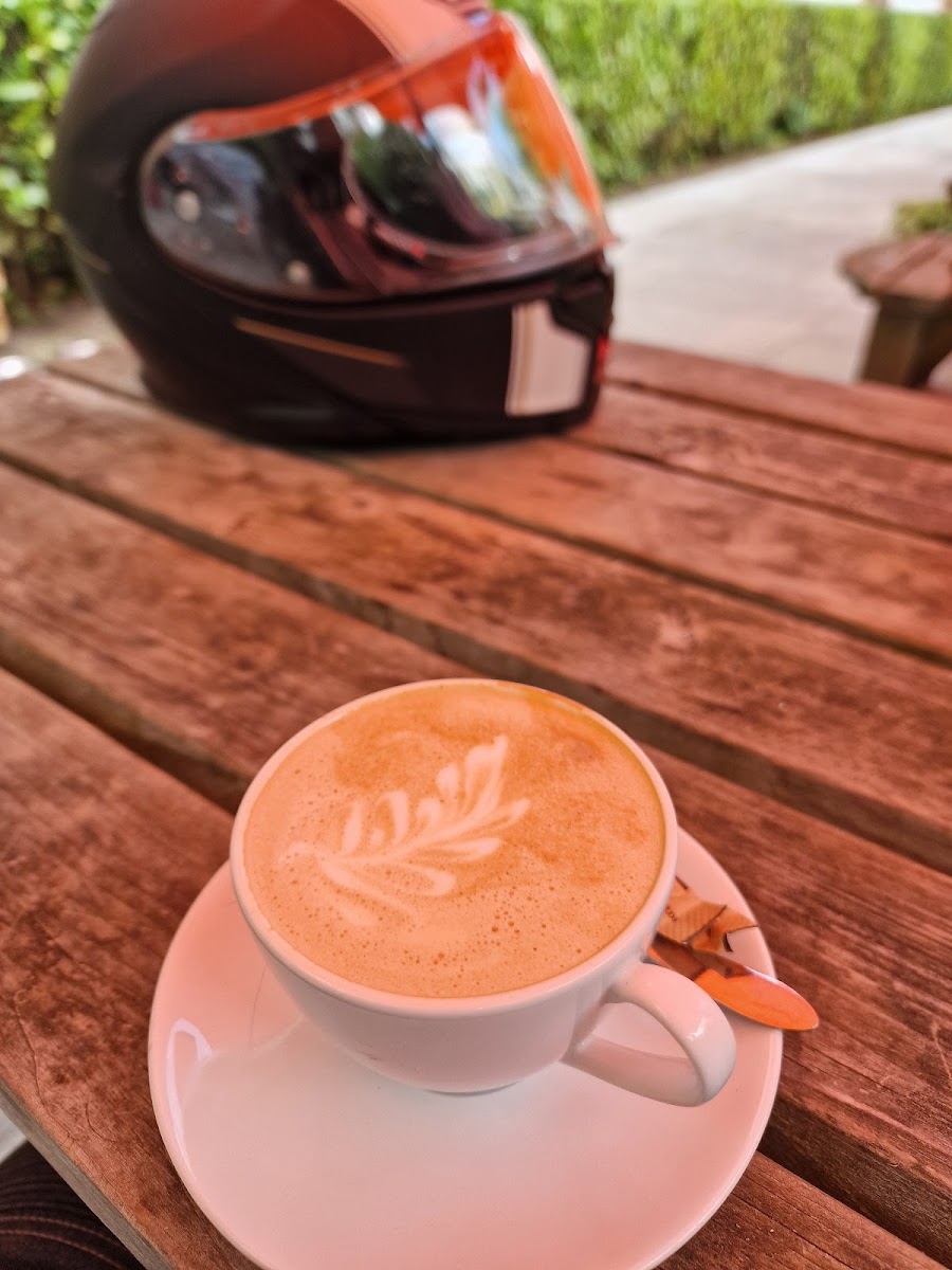 Jaspers Coffee Shop Photo 4