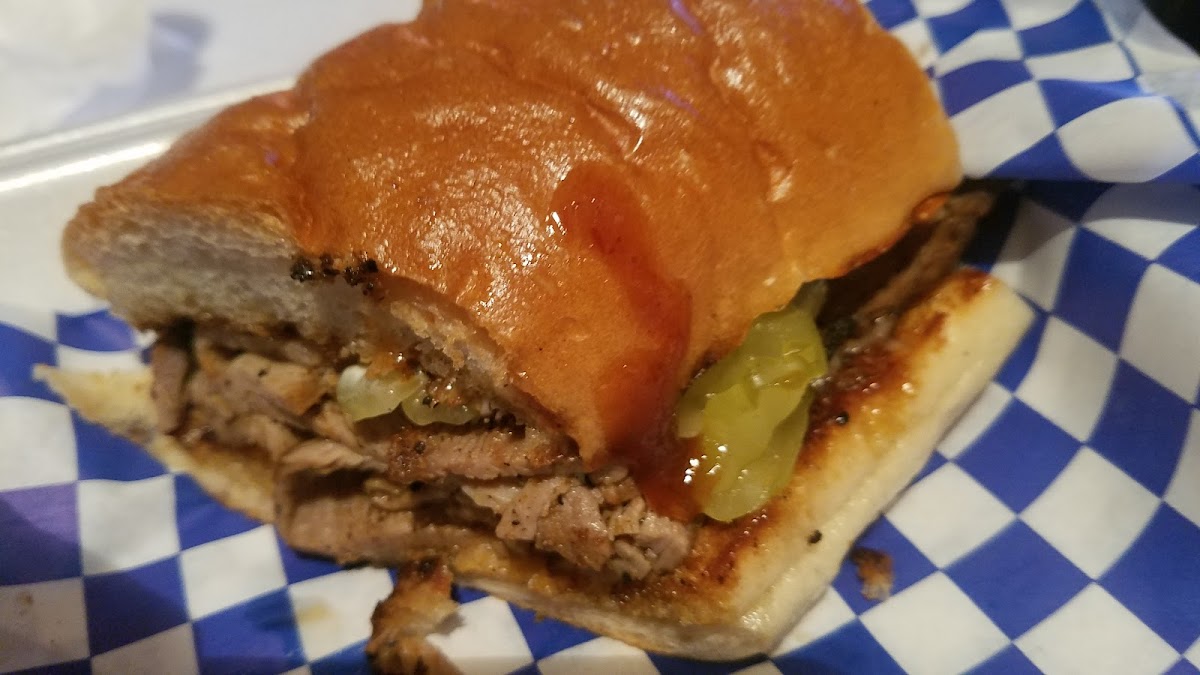 Dos Okies Burger Hut Photo 10