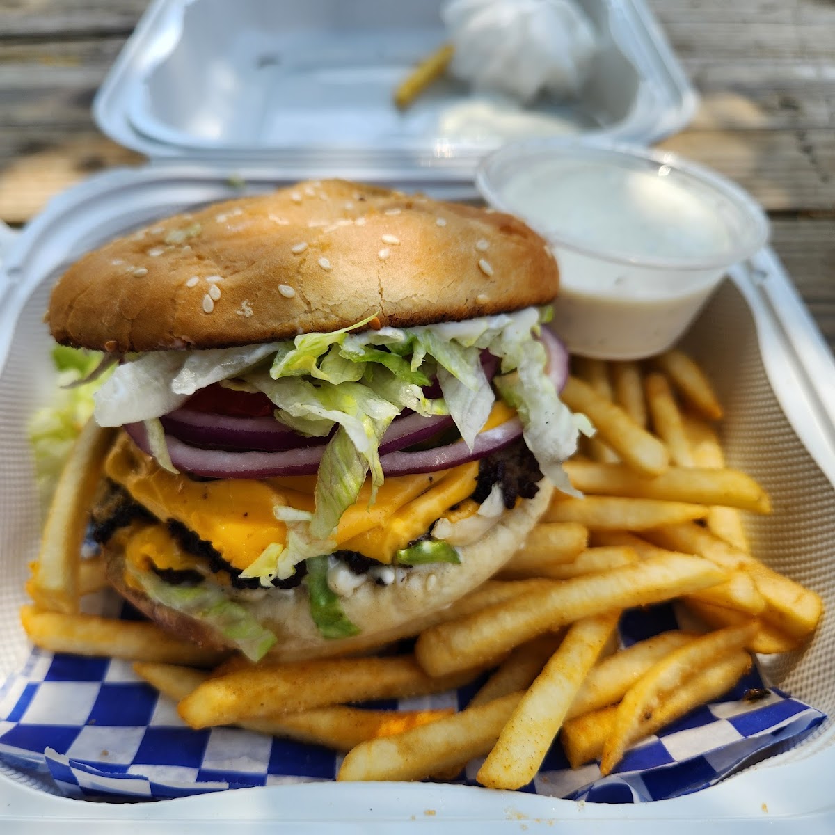 Dos Okies Burger Hut Photo 2