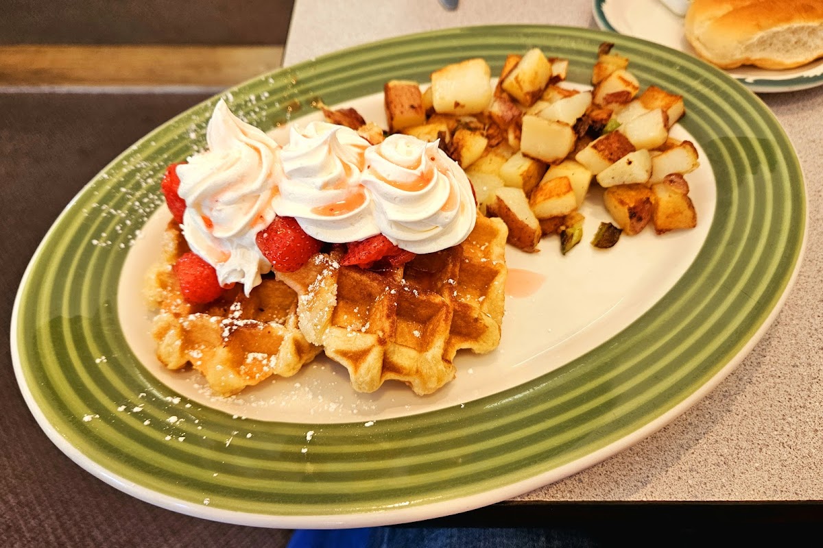 Mary's Cafe Photo 10