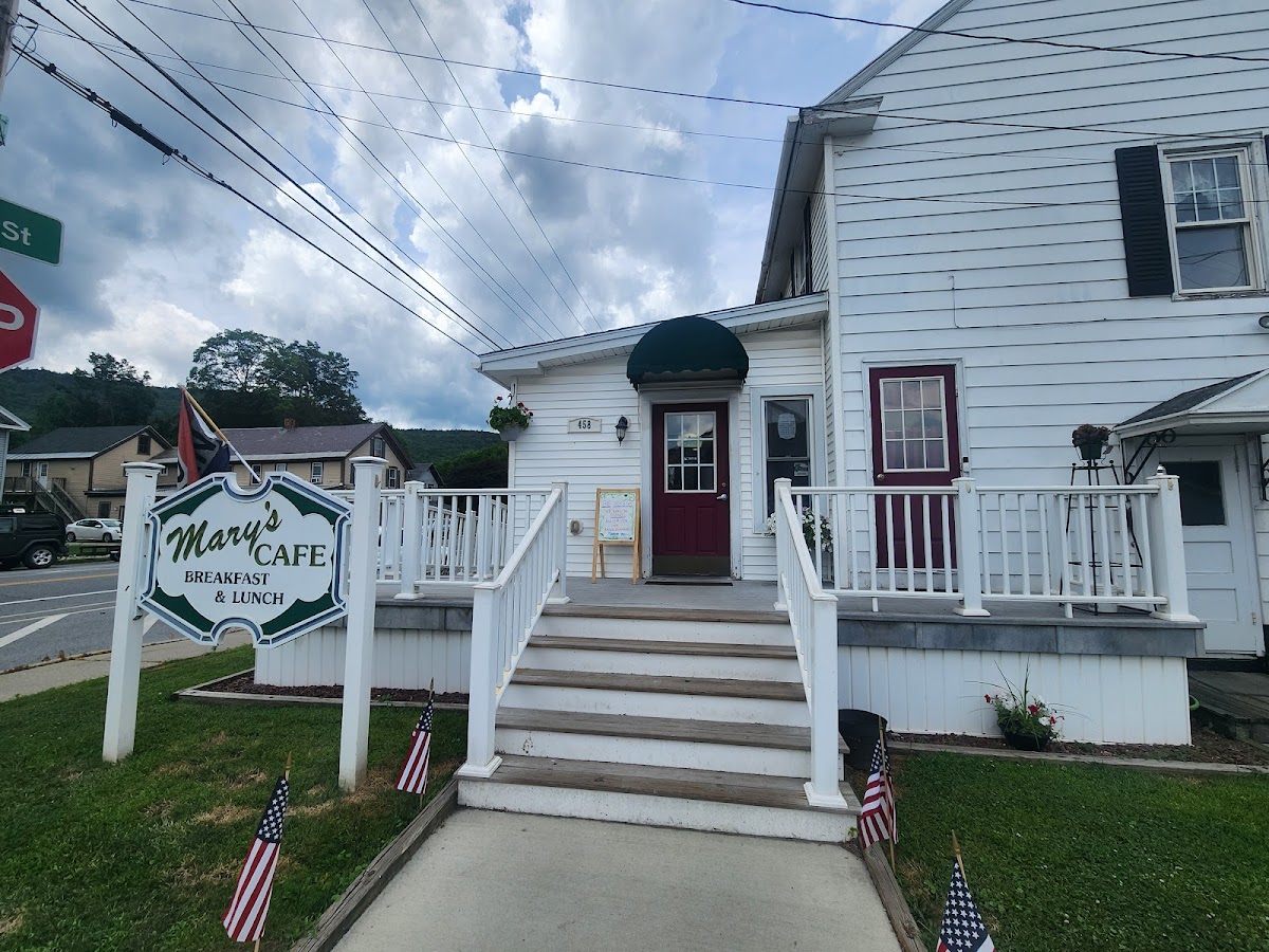 Mary's Cafe Photo 4