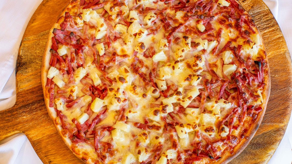 Roundabout Pizza Photo 4