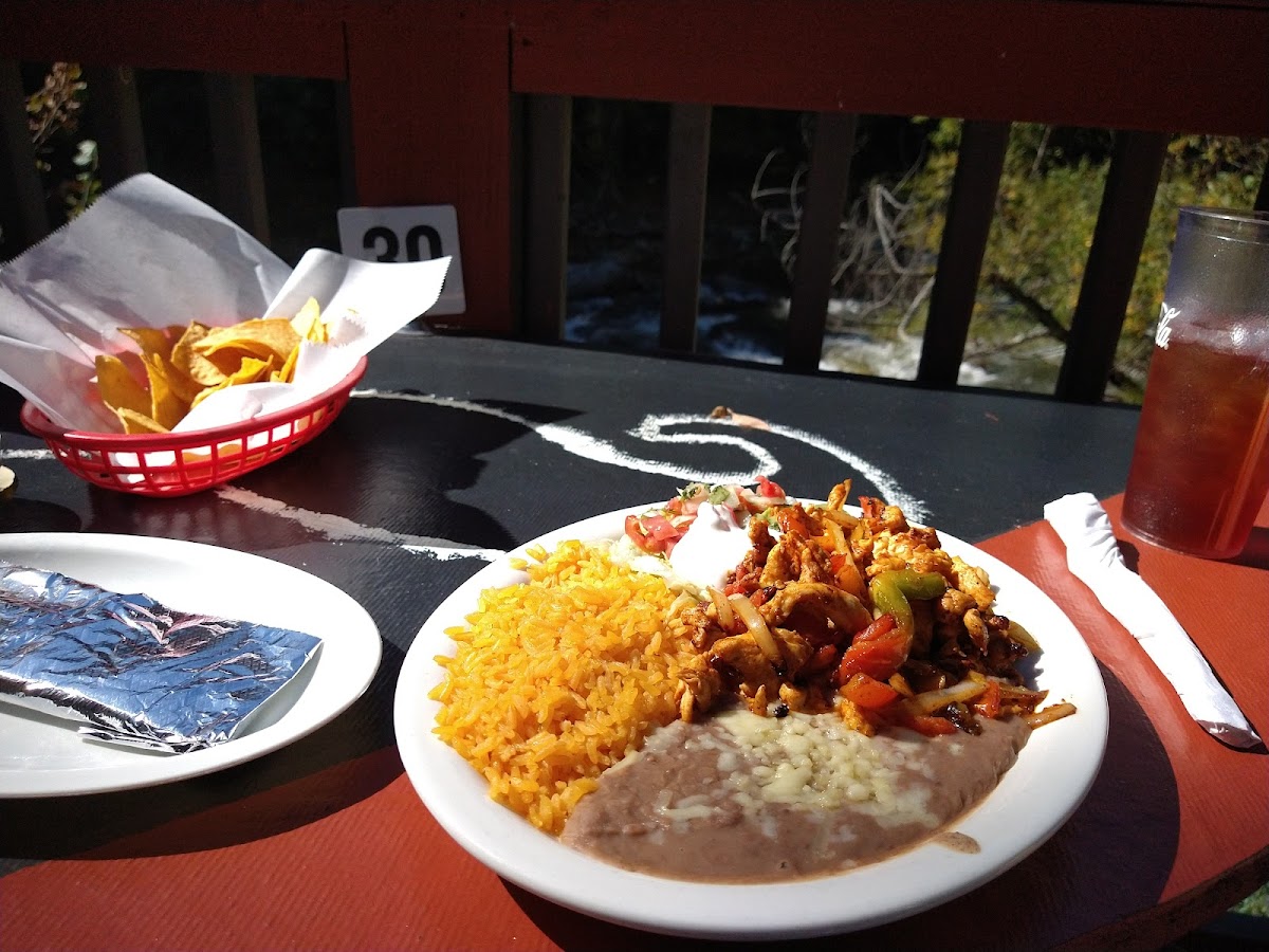 La Montaña Mexican Restaurant Photo 7