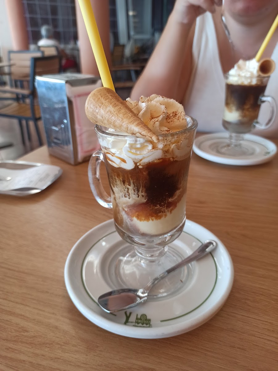 HELADOS Coloma. Photo 10
