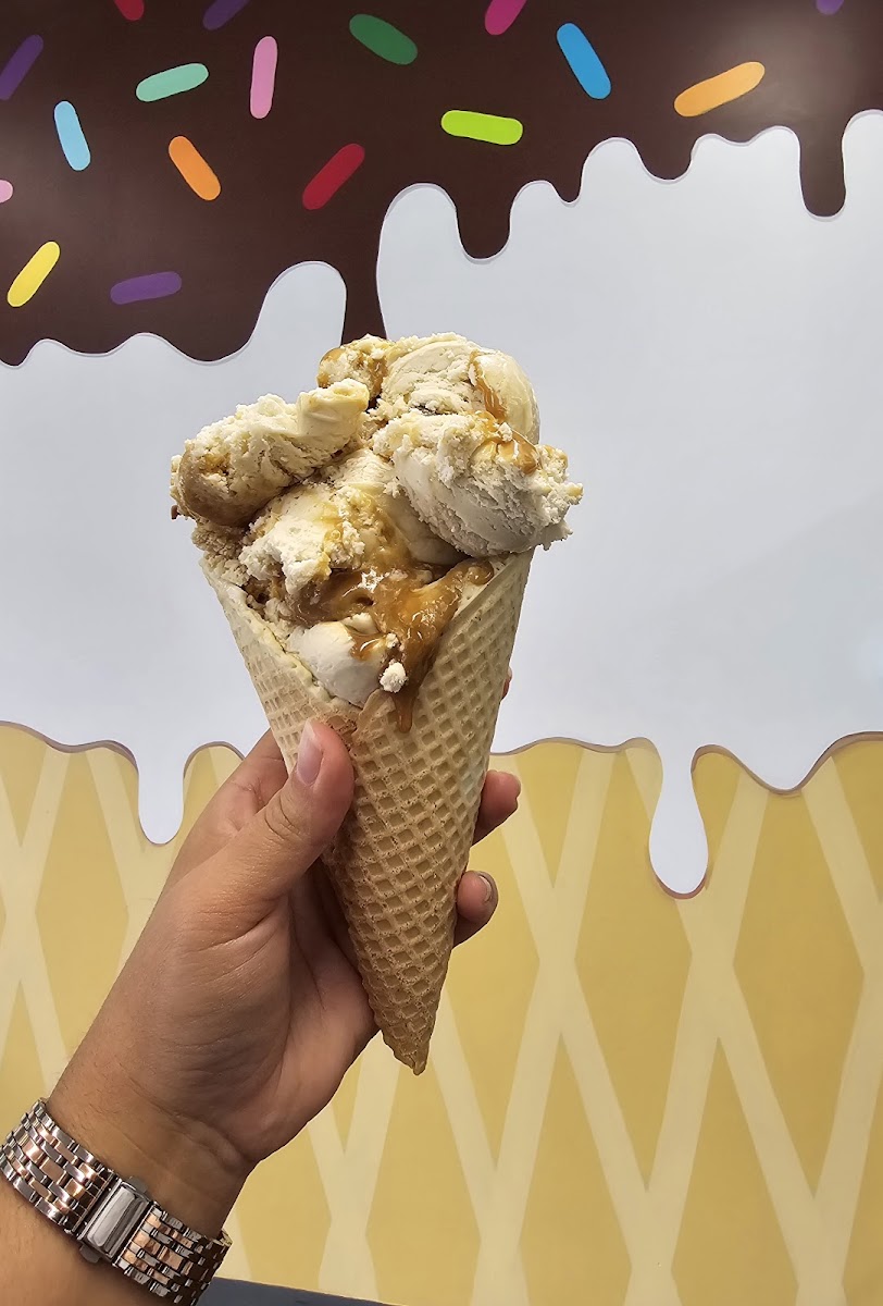 Scoopy's Ice Cream Photo 10
