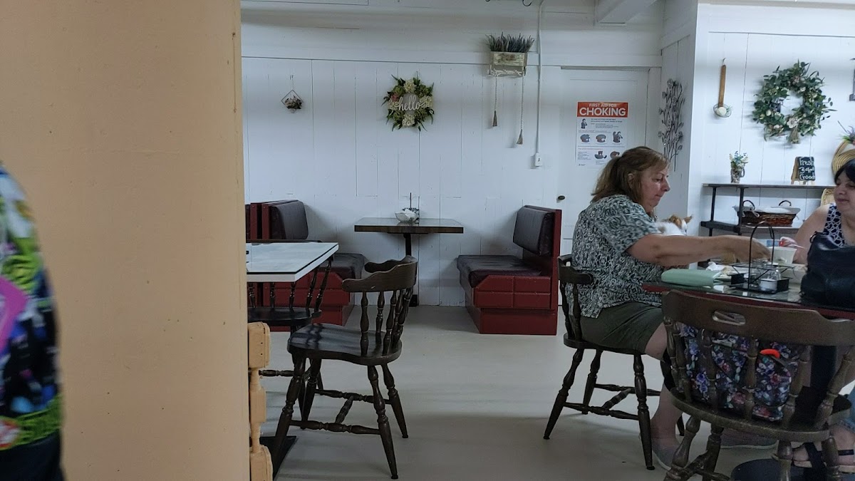 Munger's 1918 Luncheonette Photo 6