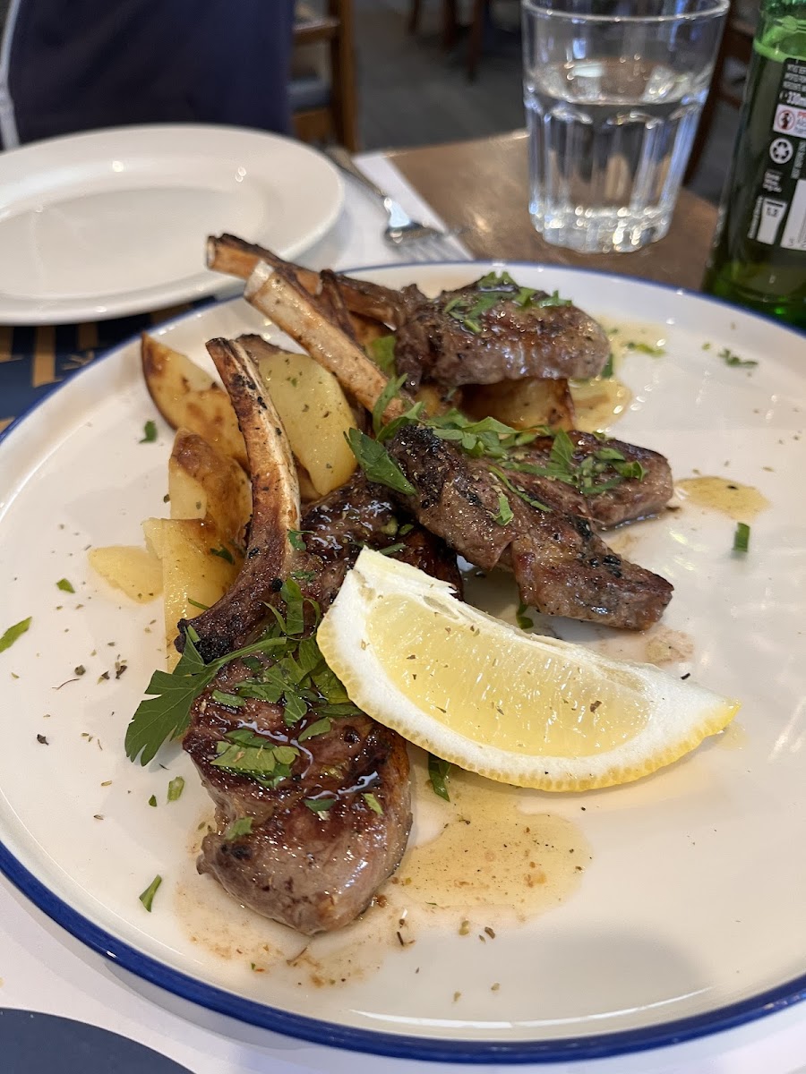 ILIOS TAVERNA Photo 9