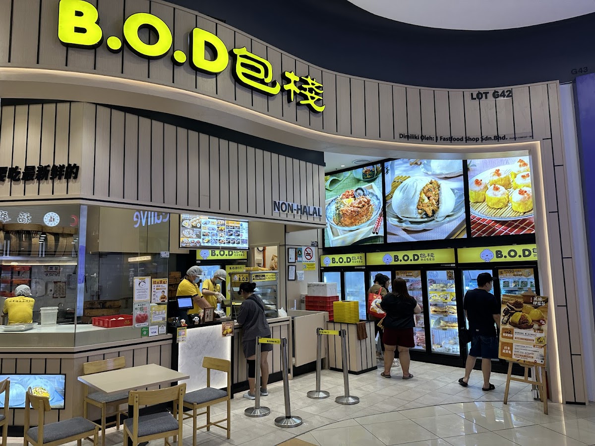 B.O.D 包栈 @ Aeon Bukit Indah Photo 3
