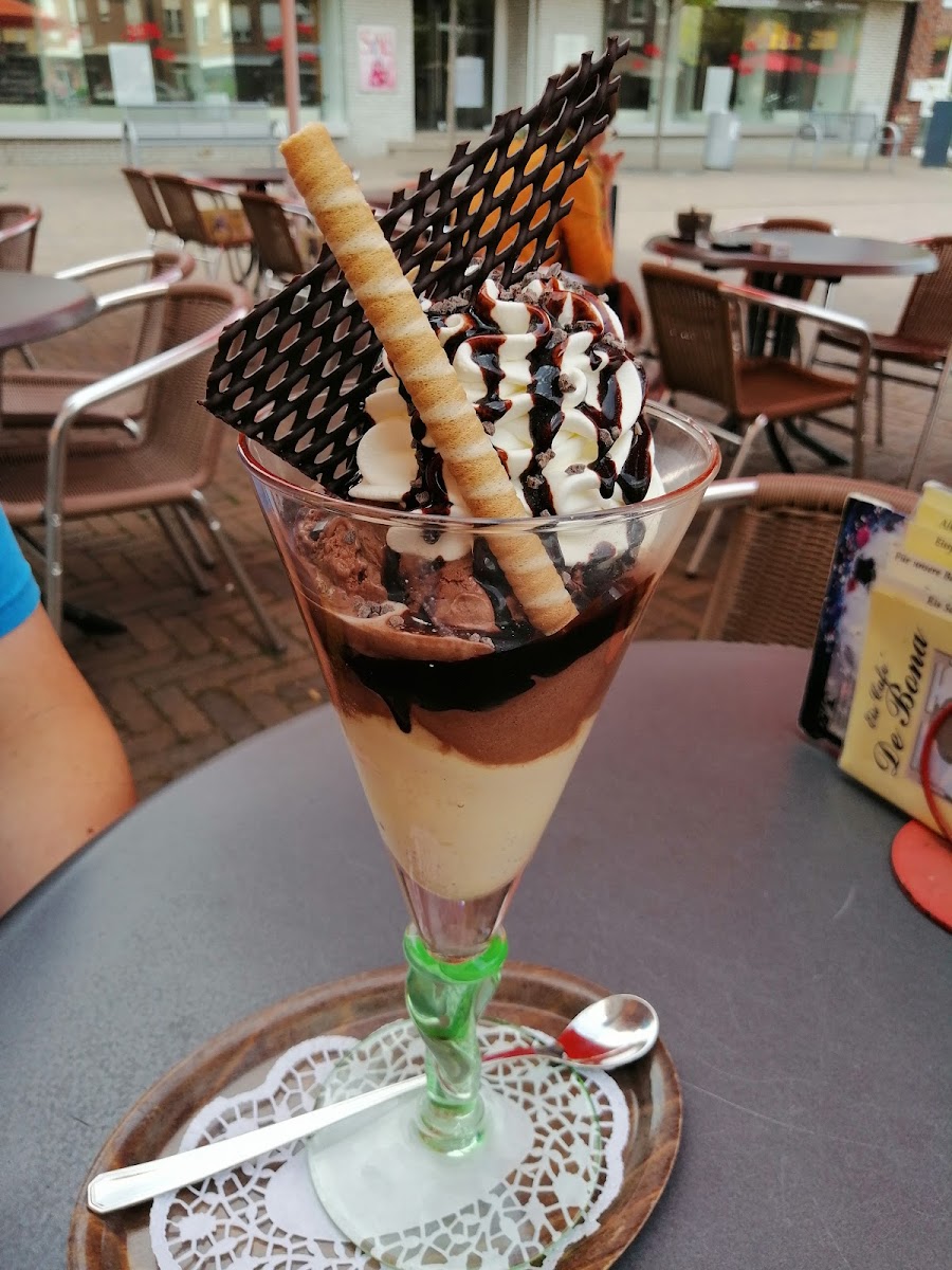 Eis Café De Bona Photo 9