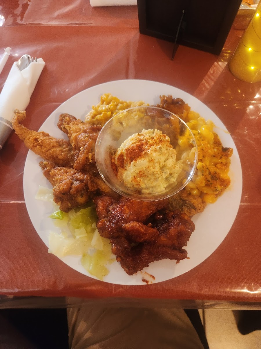 Pinch's SOUL Food & Catering Restaurant Photo 4