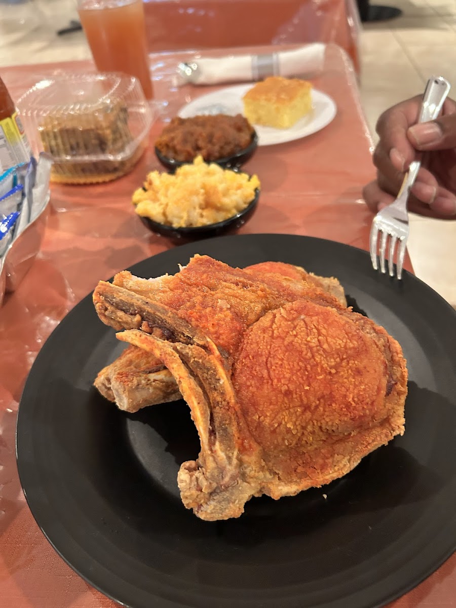 Pinch's SOUL Food & Catering Restaurant Photo 9