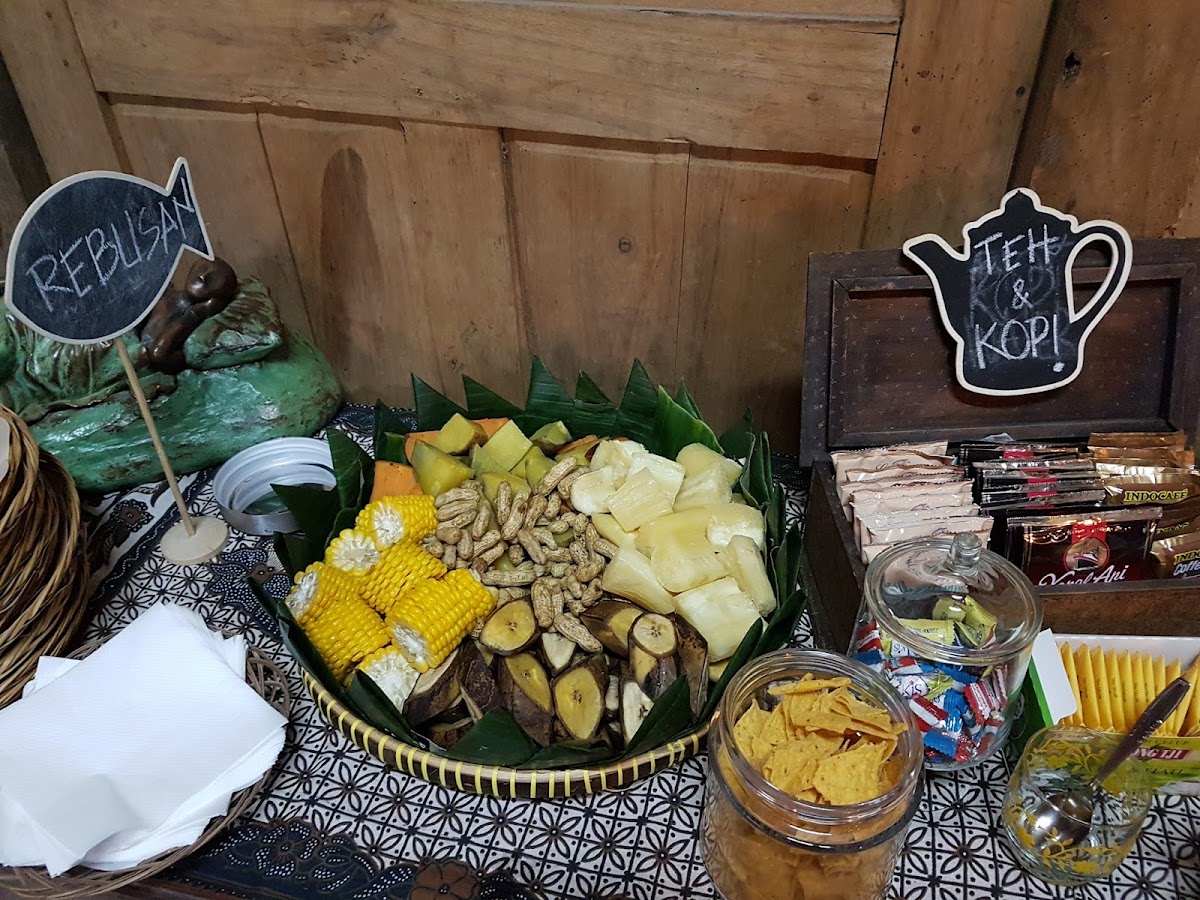 Kafe Joglo Ciganjur No 5 Photo 3