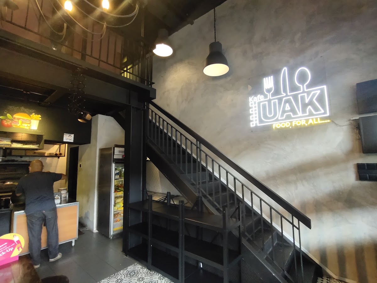 UAK Foodmart
