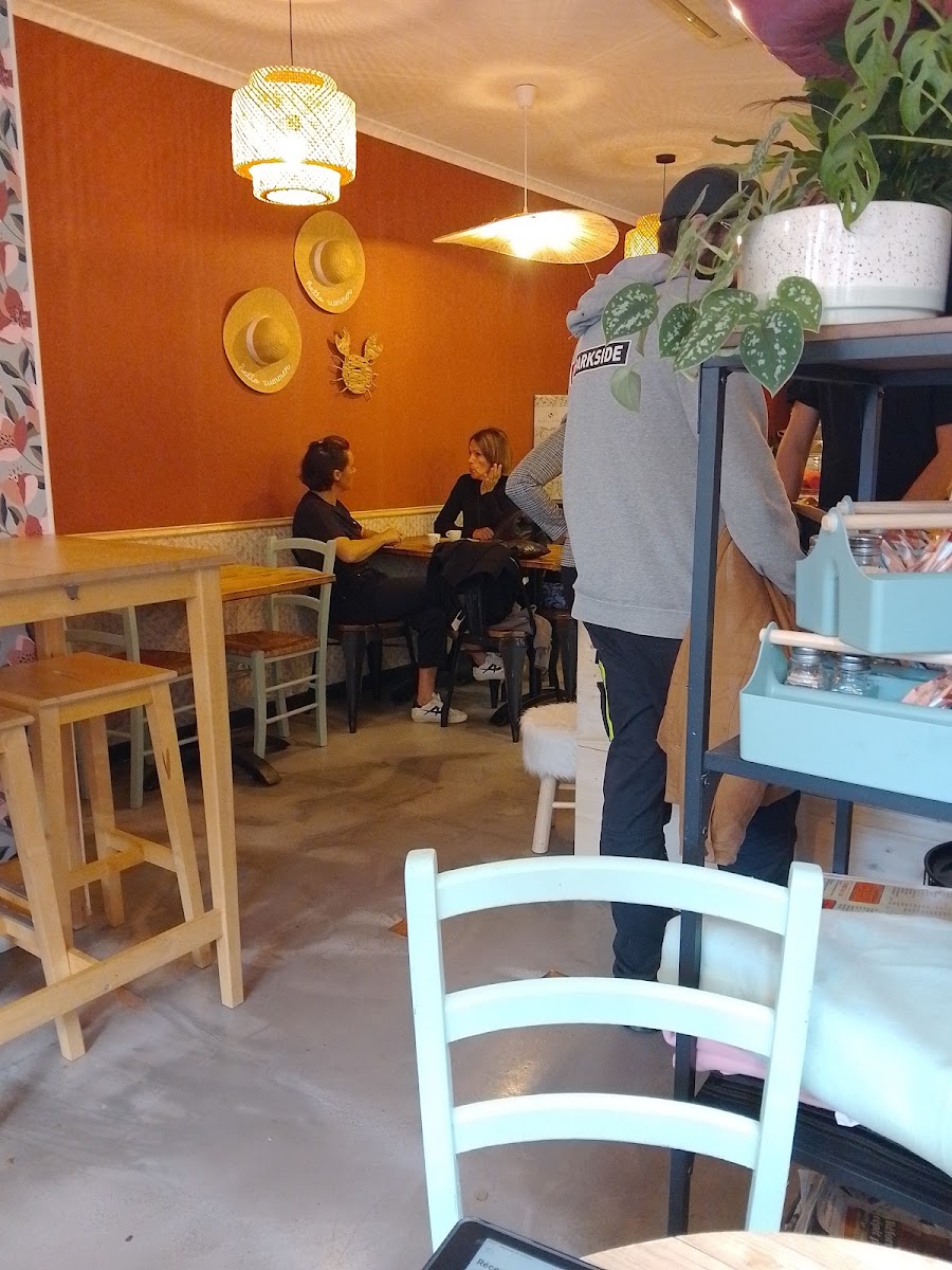 Cap's Corner Photo 6