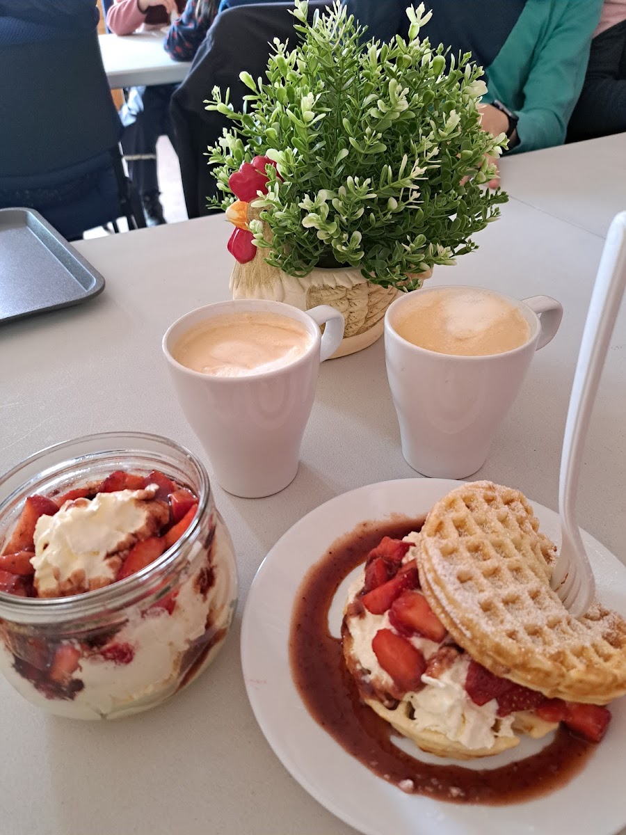 Rüppel's Waffeltrailer und Hofcafé Photo 3
