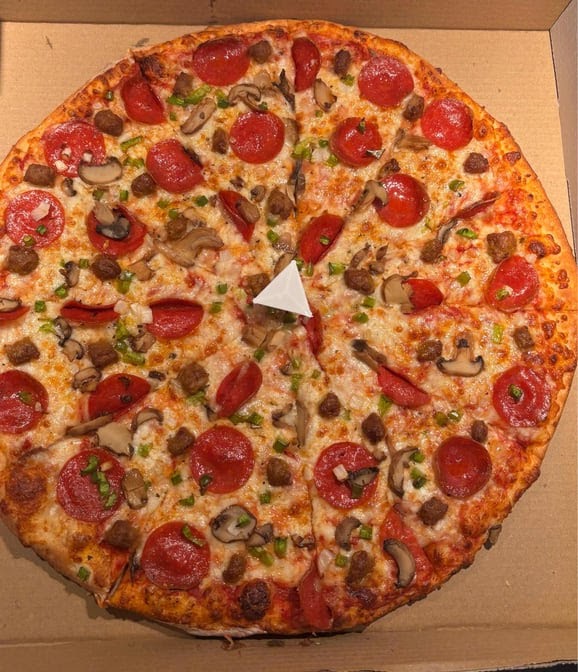 Main Street Pizza Photo 3