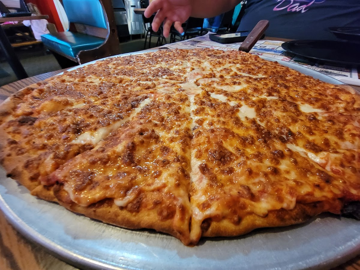 Main Street Pizza Photo 7