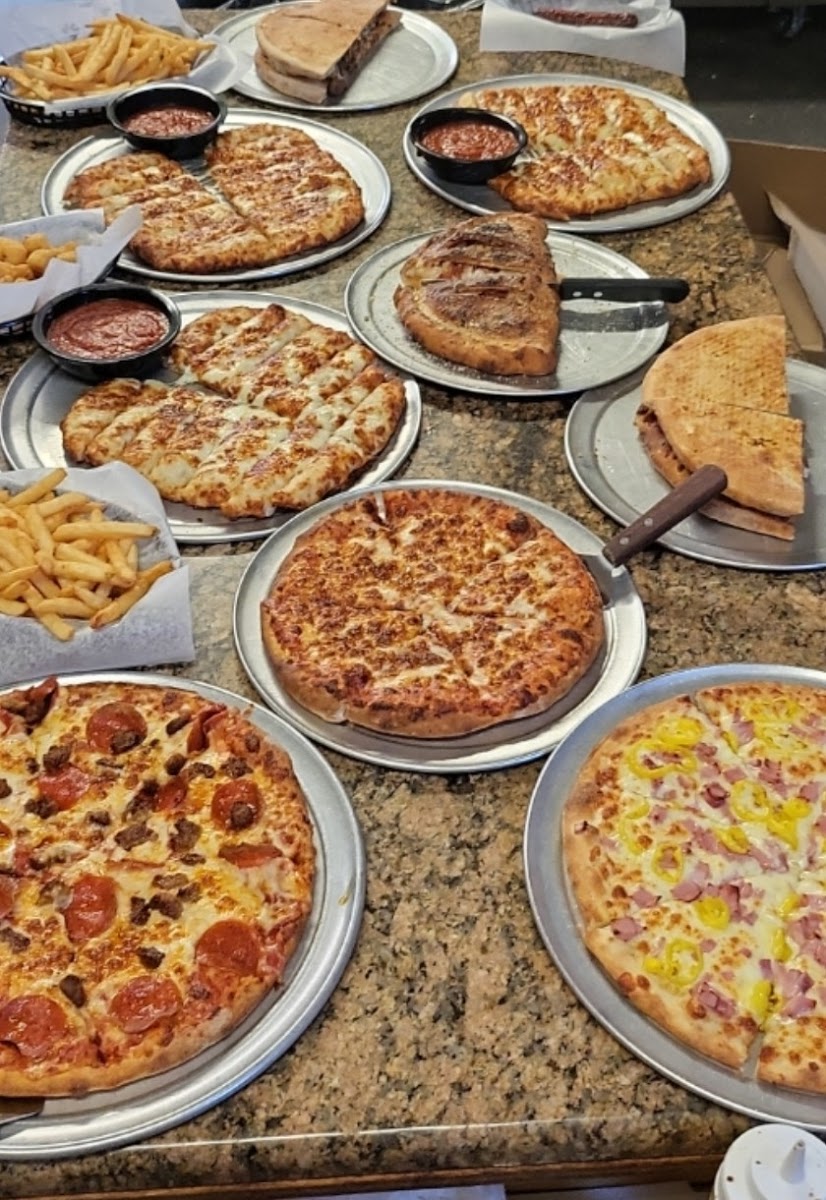 Main Street Pizza Photo 9