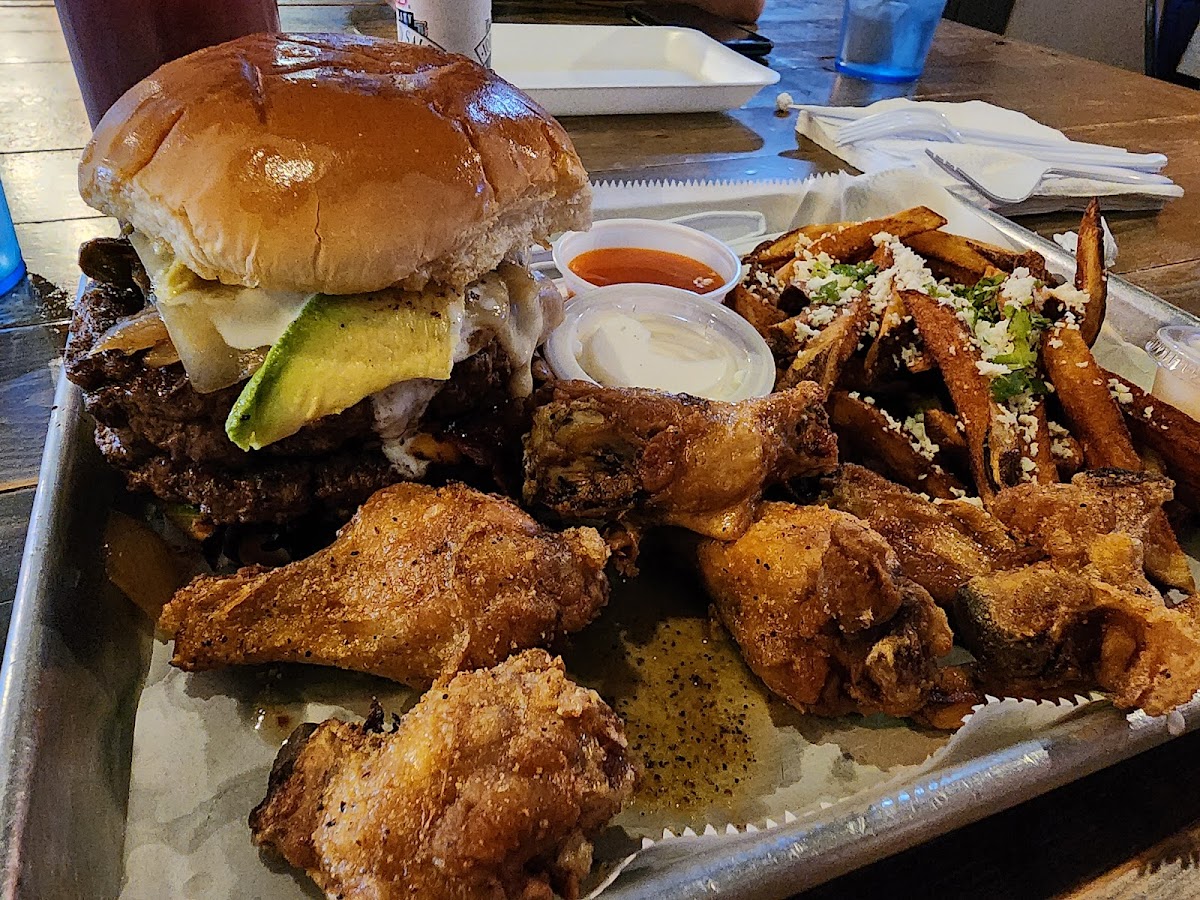 Frankie Flav's Craft Burger House Photo 3