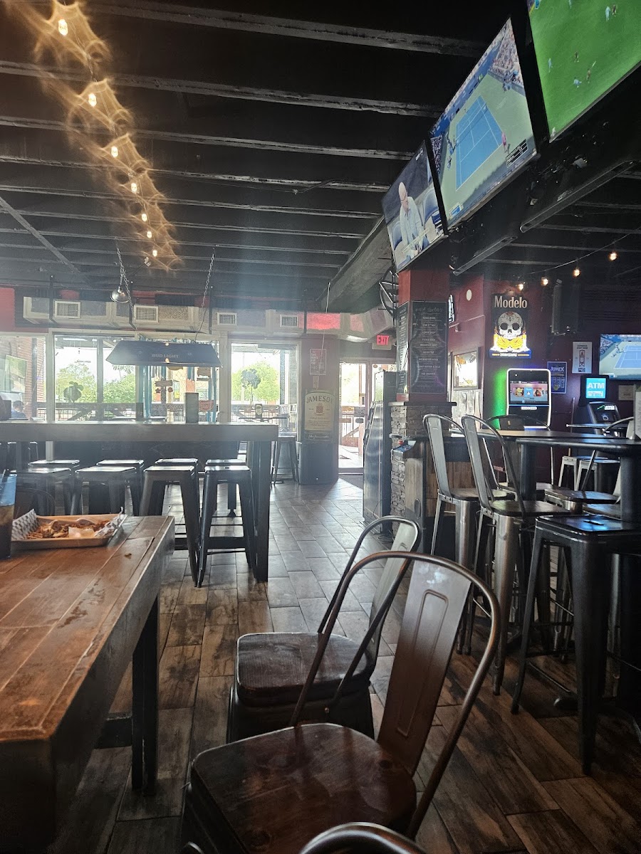 Frankie Flav's Craft Burger House Photo 6
