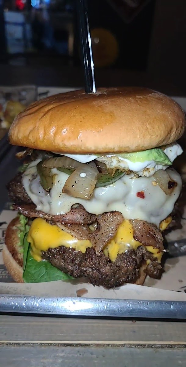 Frankie Flav's Craft Burger House Photo 7