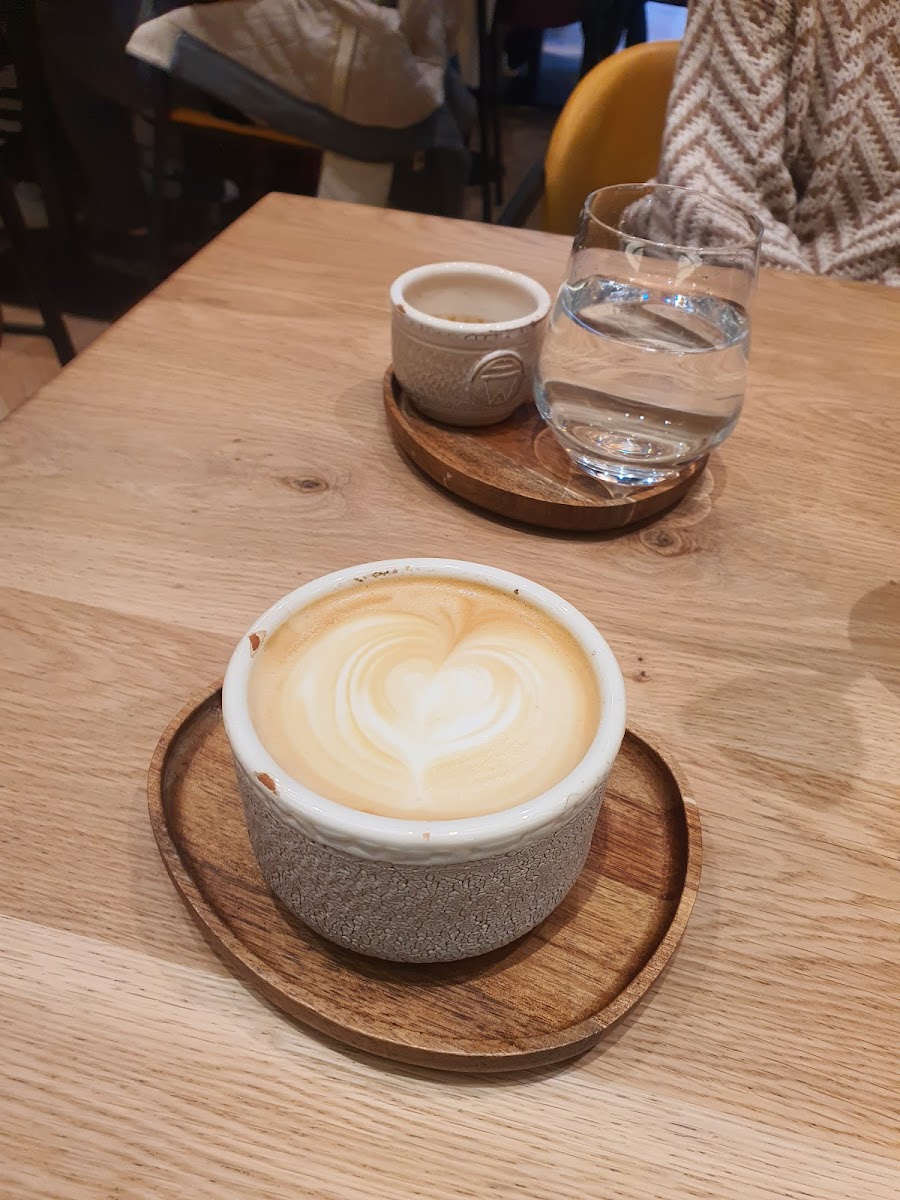 Artisan Coffee & Wine Photo 9