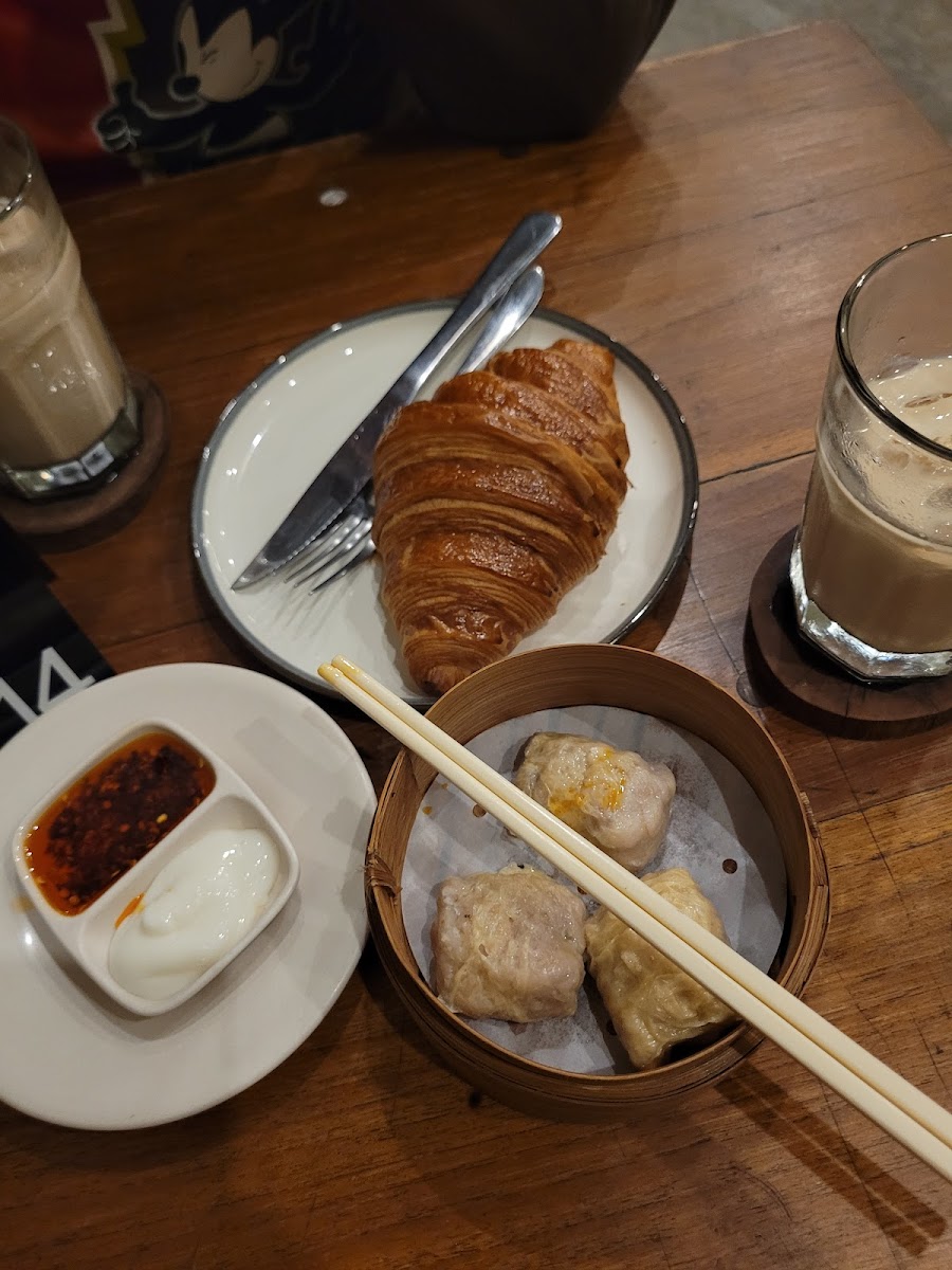 Massuka Coffee and Eatery Photo 6