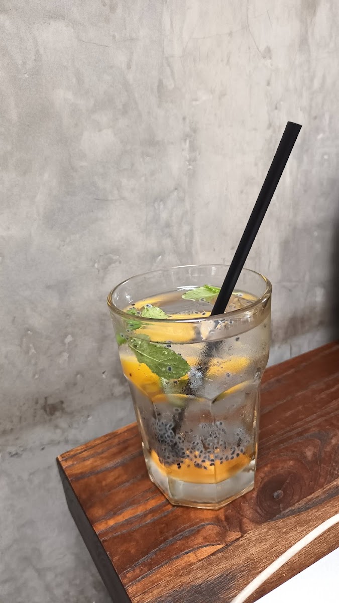 Massuka Coffee and Eatery Photo 7