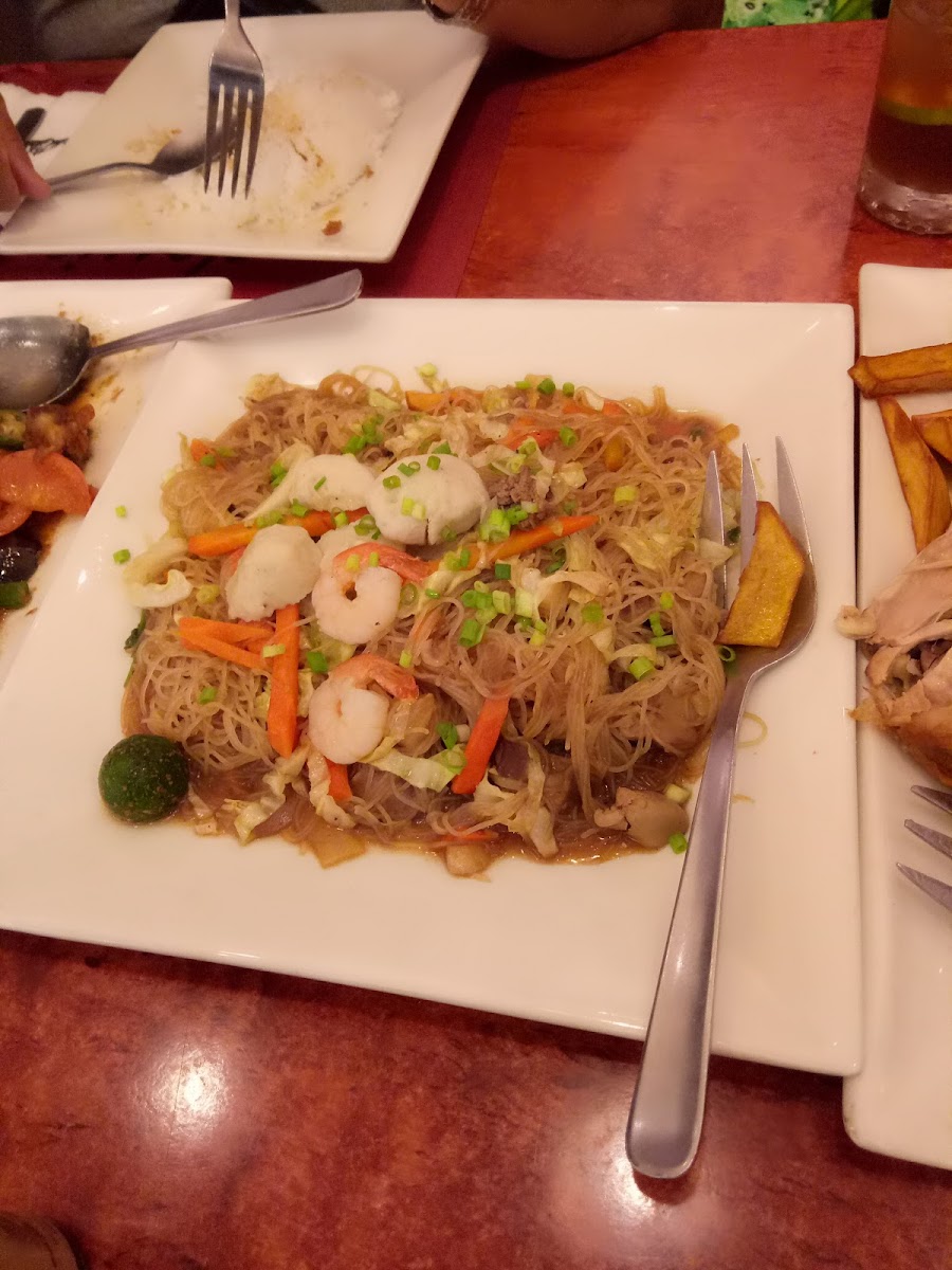 Max's - SM City Bicutan Photo 9