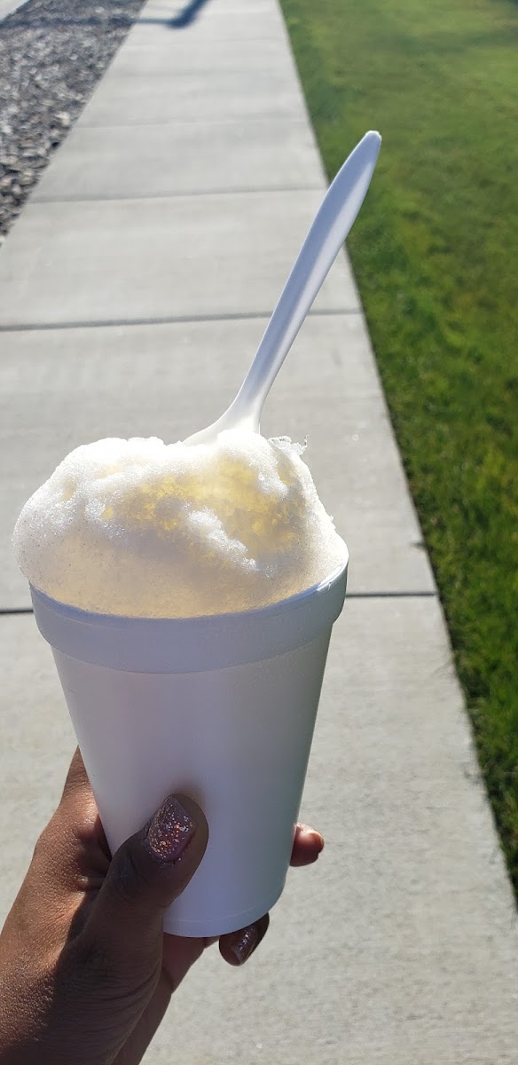 Stephanie's Sno Biz Photo 6