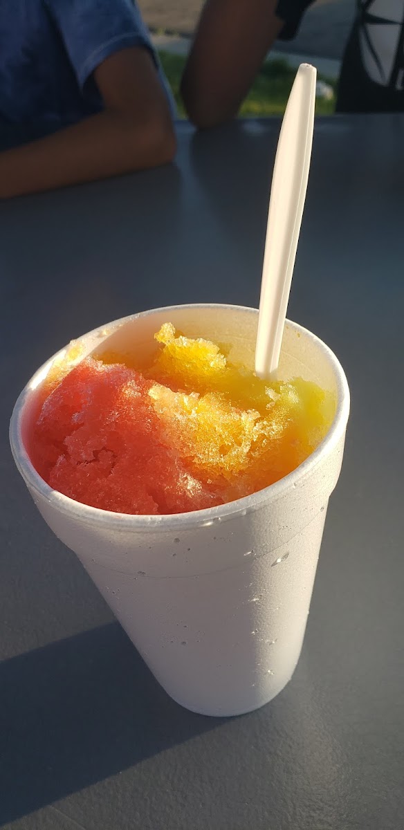 Stephanie's Sno Biz Photo 8