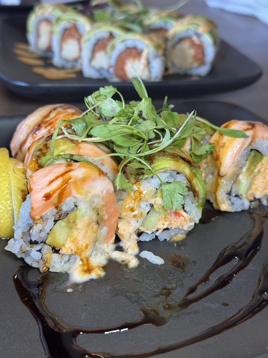 ROBATA-X SUSHI & IZAKAYA Photo 9