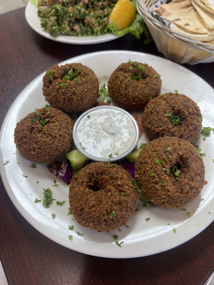 Aladdin Mediterranean Café Photo 3