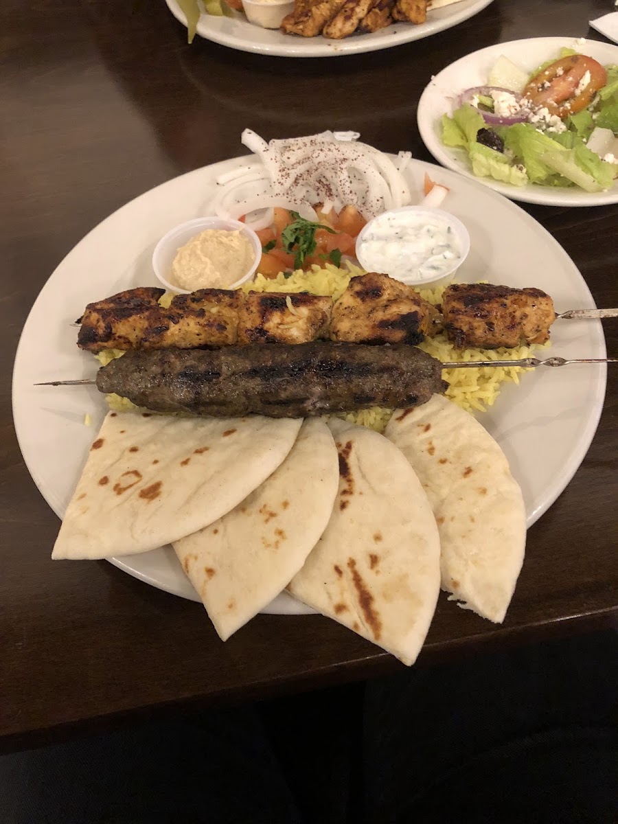Aladdin Mediterranean Café Photo 6