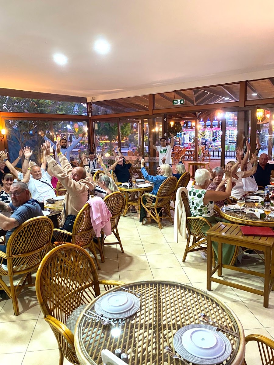Saffron Indian Restaurant Photo 4