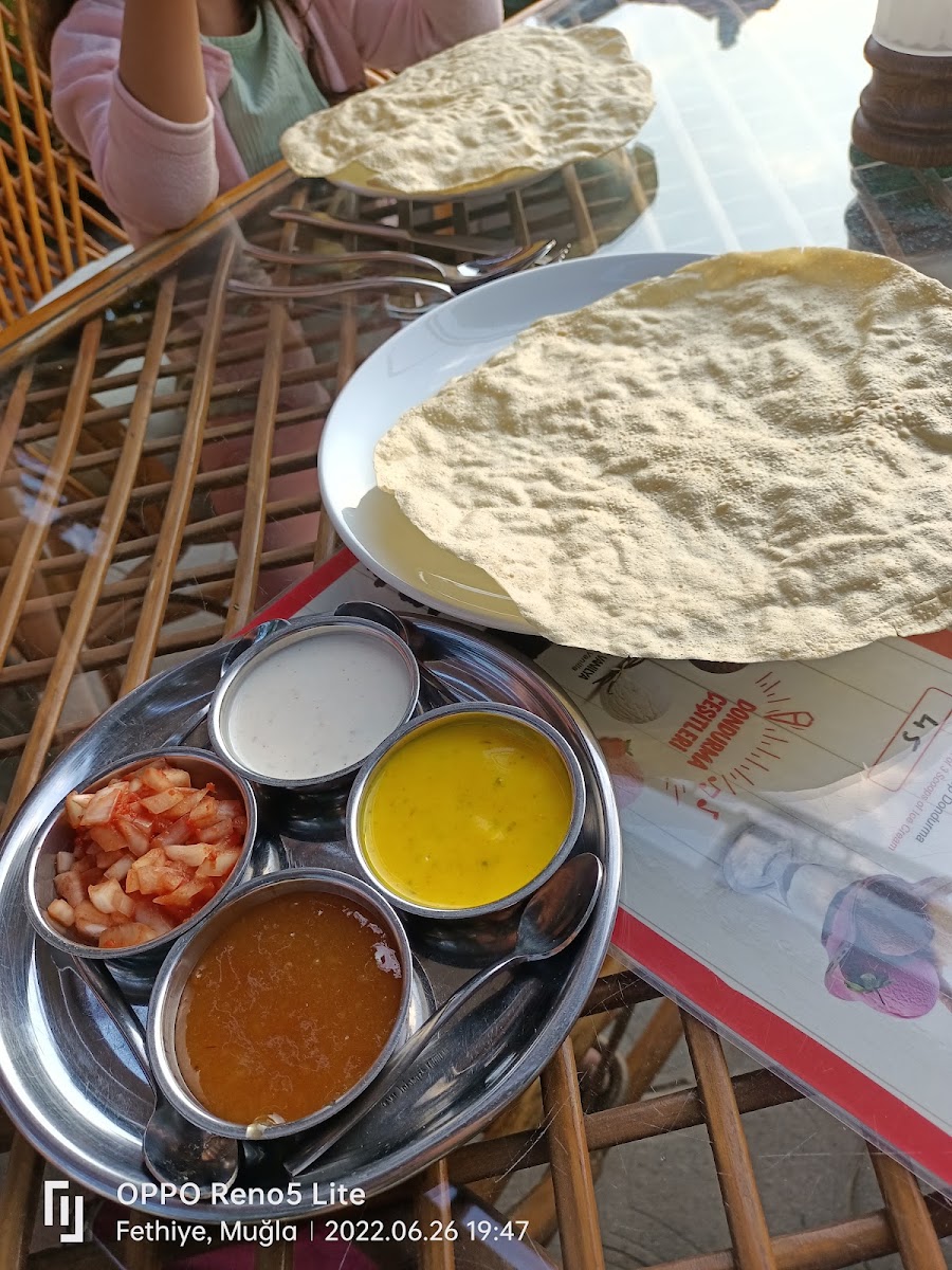 Saffron Indian Restaurant Photo 7