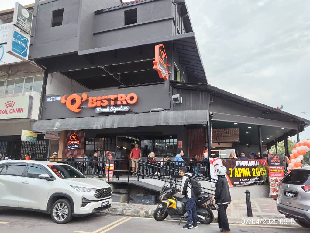 Q Bistro TTDI