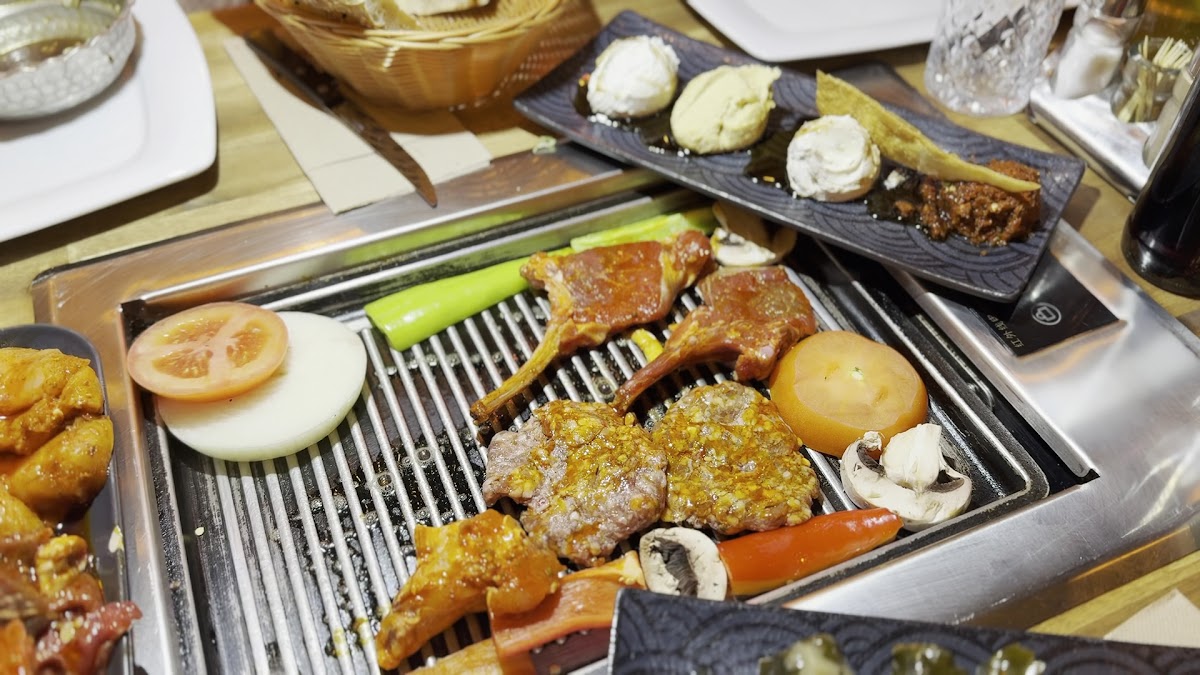 Golden Restaurant & Barbecue Photo 2