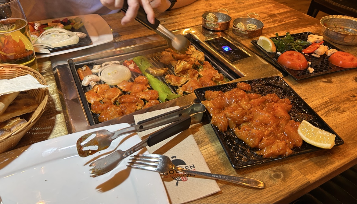 Golden Restaurant & Barbecue Photo 4