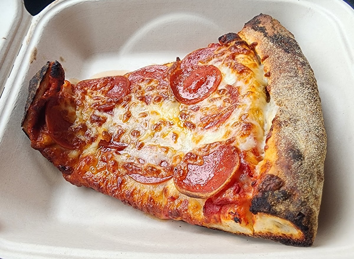 Palermo's Pizzeria Photo 3