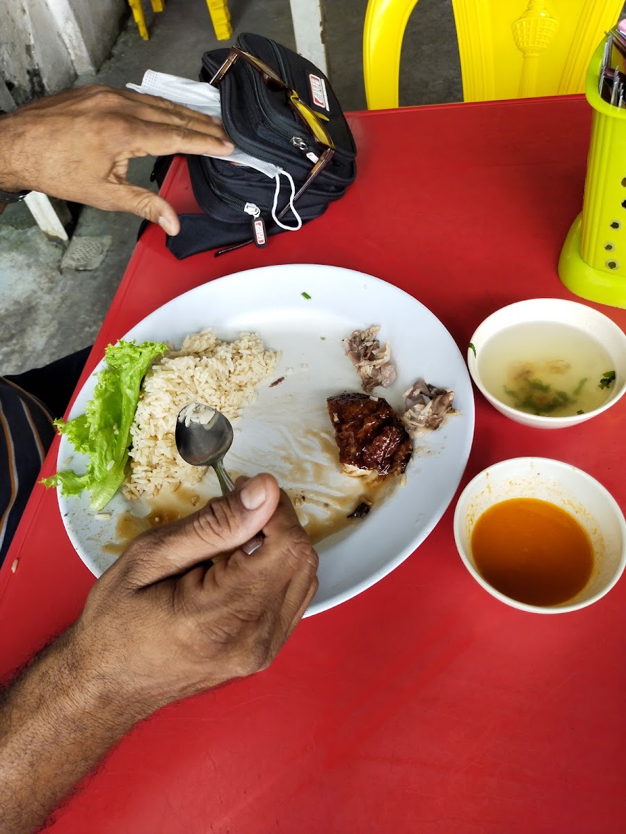 Mantin Popular Nasi Lemak Photo 9