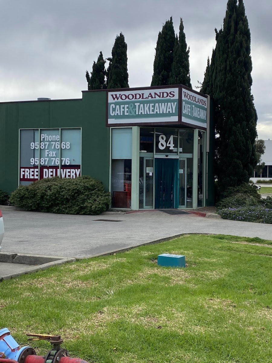 Woodlands Cafe & Takeaway