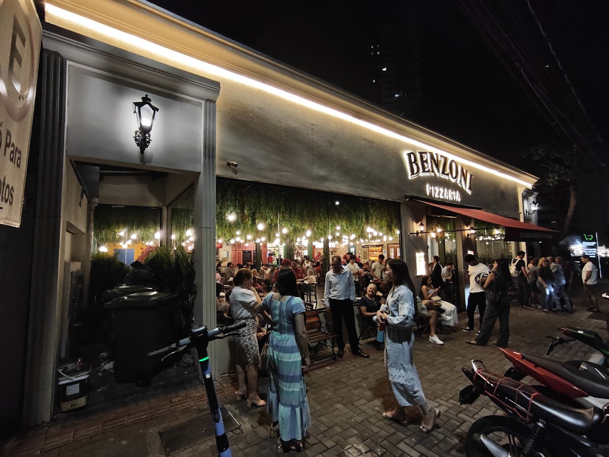 Benzoni Pizzaria Photo 3