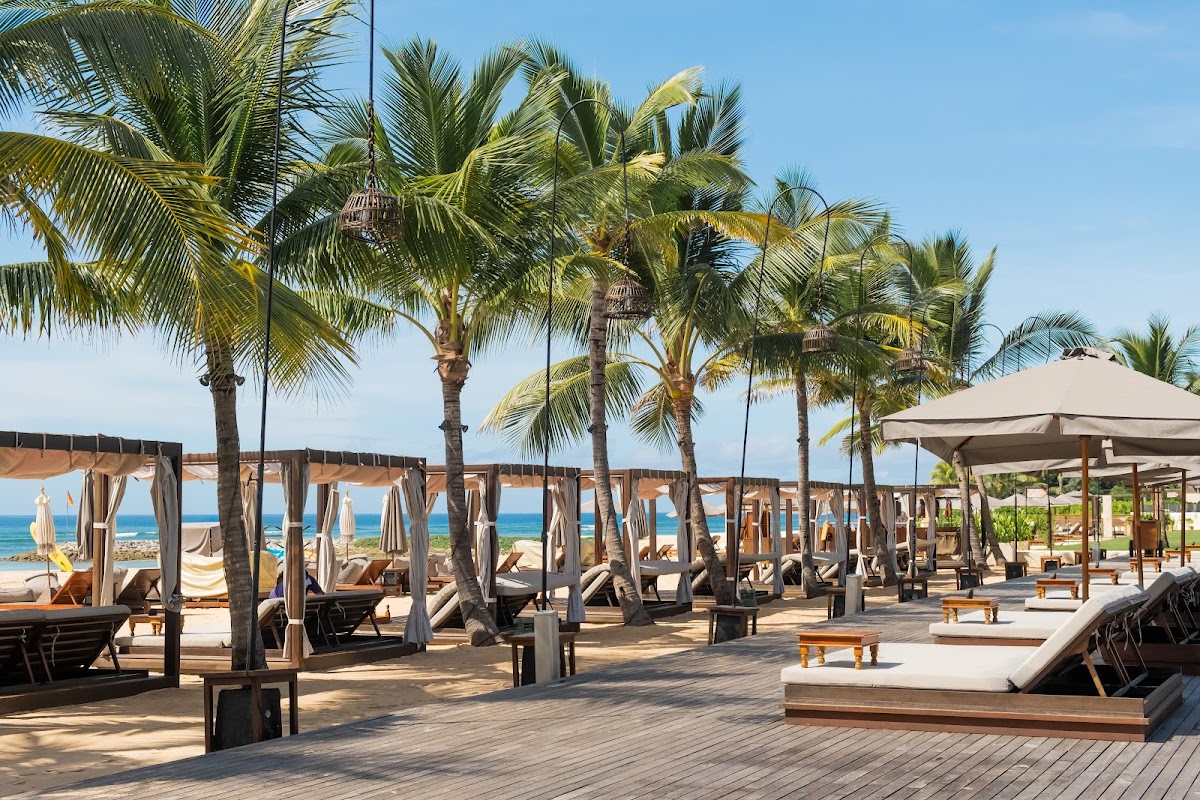 Reef Beach Club Photo 4