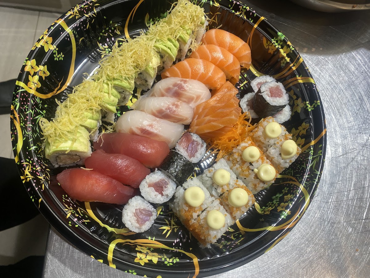 Asama Sushi Photo 4