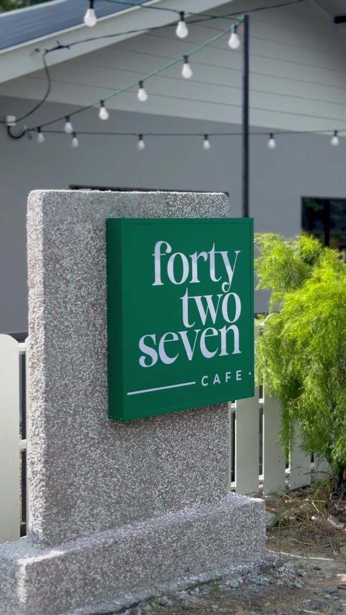 FORTYTWOSEVEN CAFE Photo 8