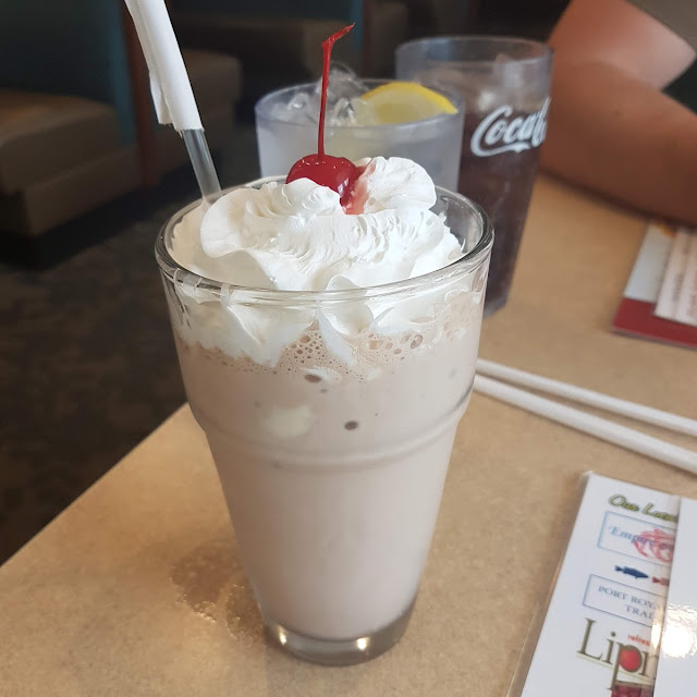 Hand-Scooped Shakes & Malts