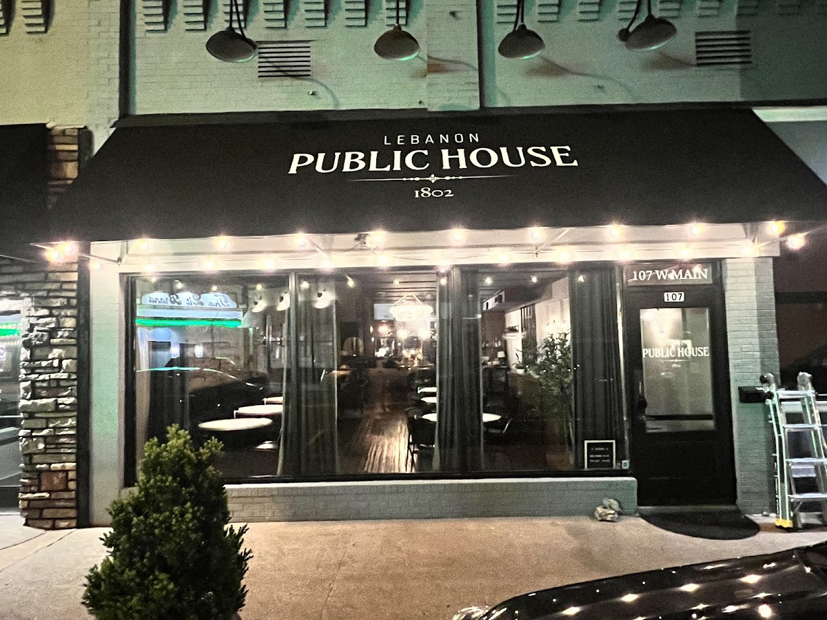 Lebanon Public House Photo 7