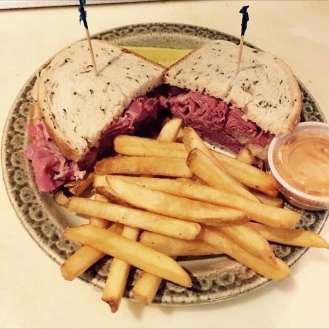 Ale Haus Tavern & Deli Shop Photo 7