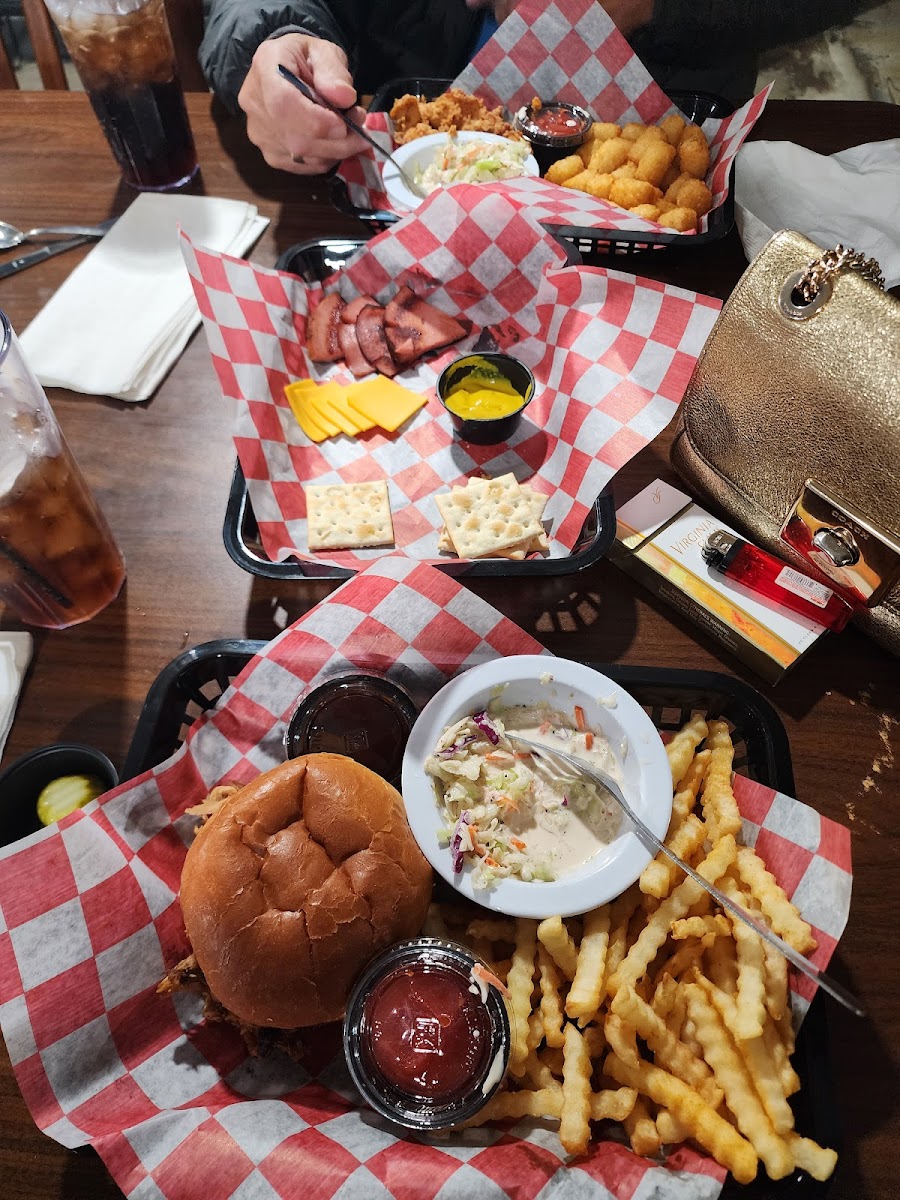 JP's Bar and Grill Photo 8